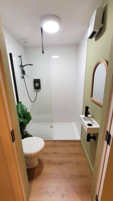 Modern Studio Apartment In Cashel Кашел Екстер'єр фото