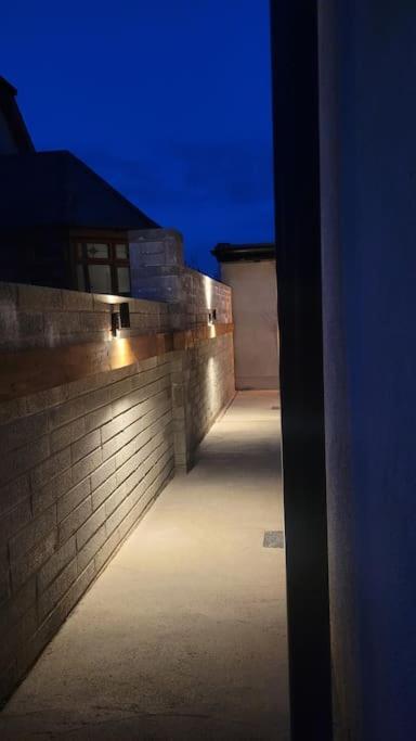 Modern Studio Apartment In Cashel Кашел Екстер'єр фото